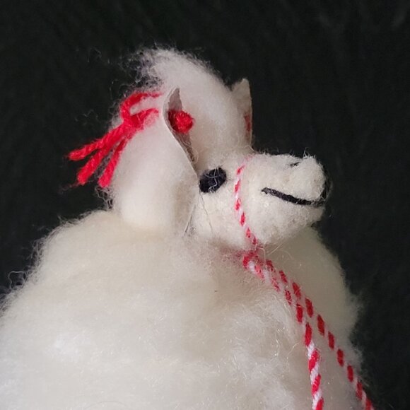 Vintage Alpaca Figure With Real Alpaca Fur White 9.75” tall, 7” long - Picture 3 of 8